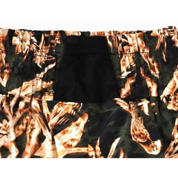 FP Movement OB1223545 Women Sz M Green Combo The Way Home Printed Running Shorts - Picture 5 of 9